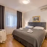 斯普利特旅馆