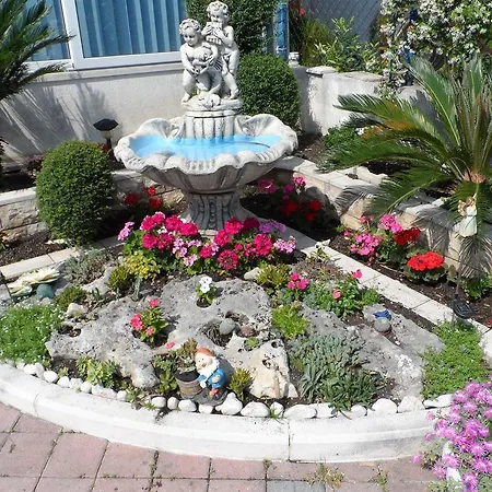 فندق مبيت وإفطار Guesthouse Rooms Split 3*