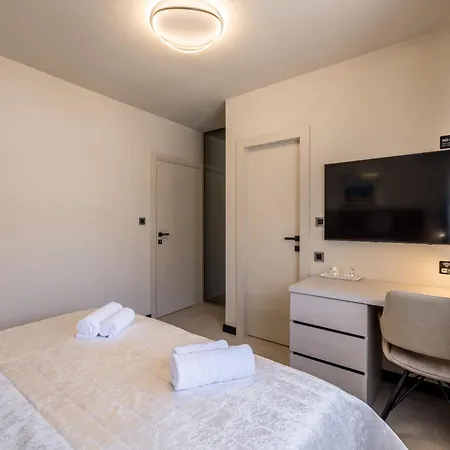 Guesthouse Rooms Split فندق مبيت وإفطار