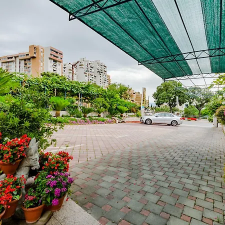 Guesthouse Rooms Split فندق مبيت وإفطار 3*