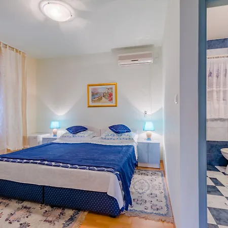 Guesthouse Rooms Split 3*