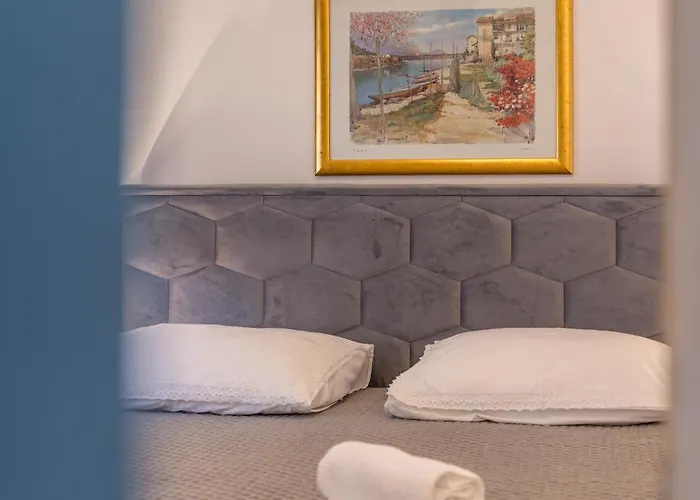 Bed & Breakfast Guesthouse Rooms Split 3*