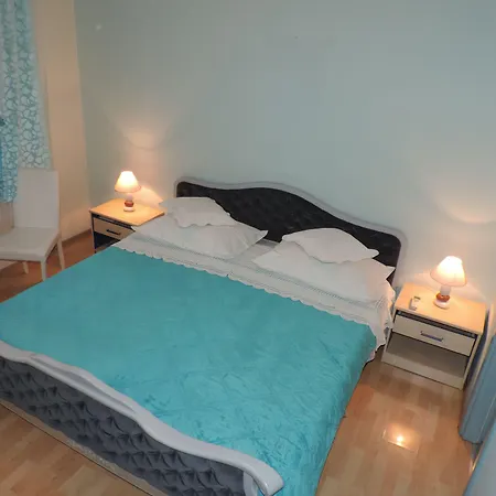 Guesthouse Rooms Split Bed & Breakfast