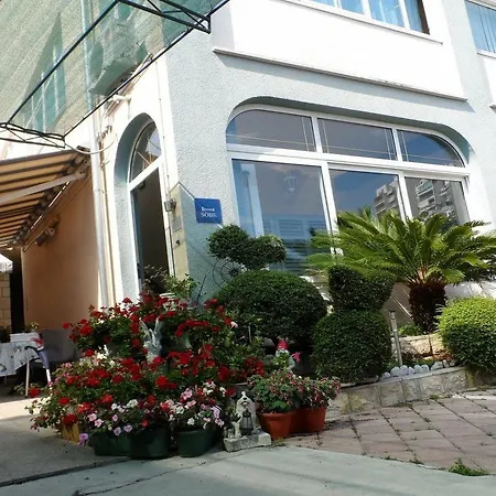 Nocleg ze śniadaniem Guesthouse Rooms Split 3*