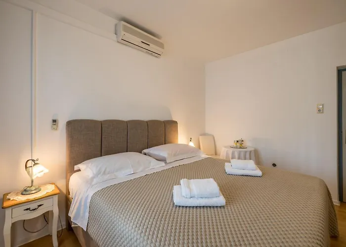 ベッド・アンド・ブレックファスト Guesthouse Rooms Split 3*