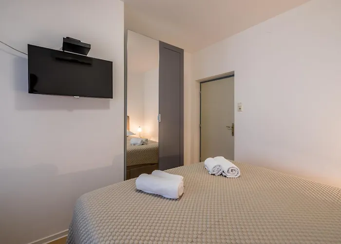 ベッド・アンド・ブレックファスト Guesthouse Rooms Split スプリト