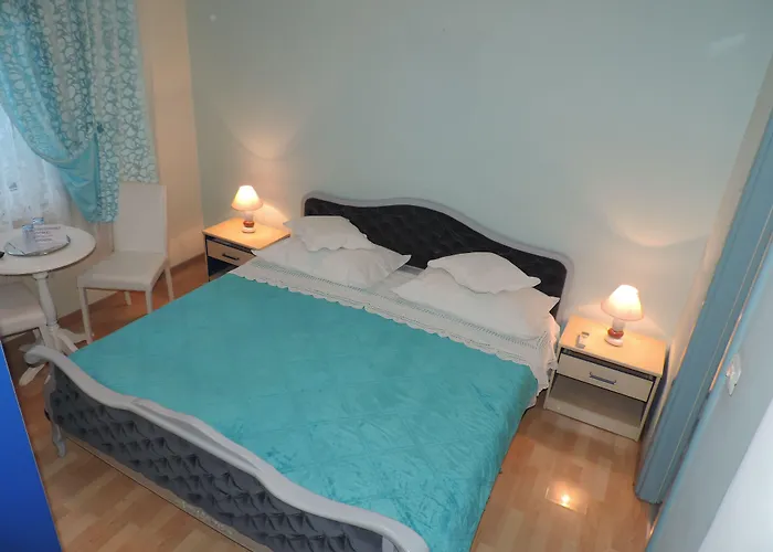 Guesthouse Rooms Split ベッド・アンド・ブレックファスト