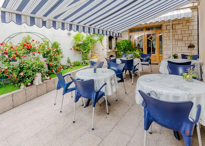 Guesthouse Rooms Split ベッド・アンド・ブレックファスト スプリト