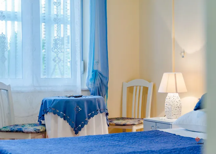 Guesthouse Rooms Split Bed & Breakfast