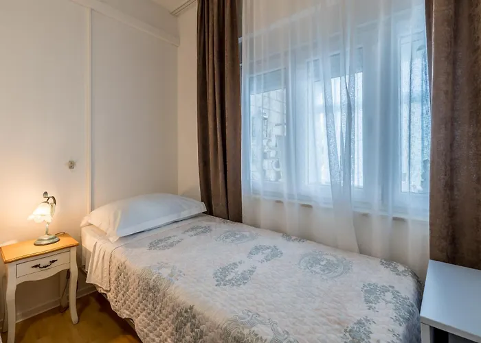 Guesthouse Rooms Split 3*